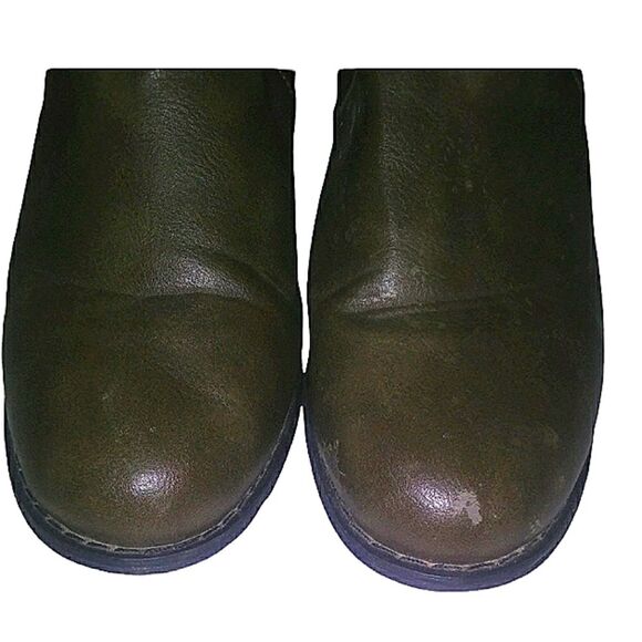 BUCCO Boots Olive Gold Chain & Buckle Size 7.5 - Picture 2 of 7